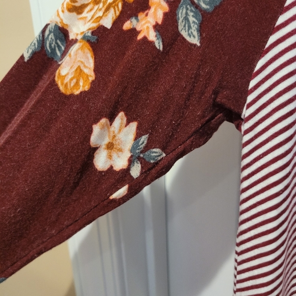 Pink Clover Rugby Top with Knotted Detail - Picture 3 of 4